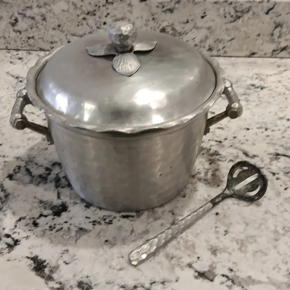Vintage Everlast ice bucket